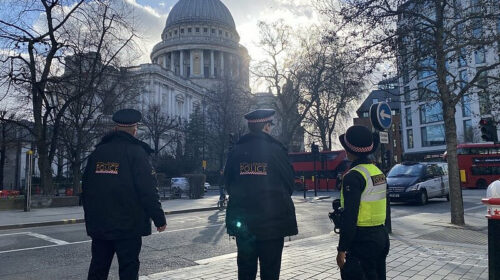 La Policía de la Ciudad de Londres refuerza su seguridad con las cámaras corporales de Motorola Solutions